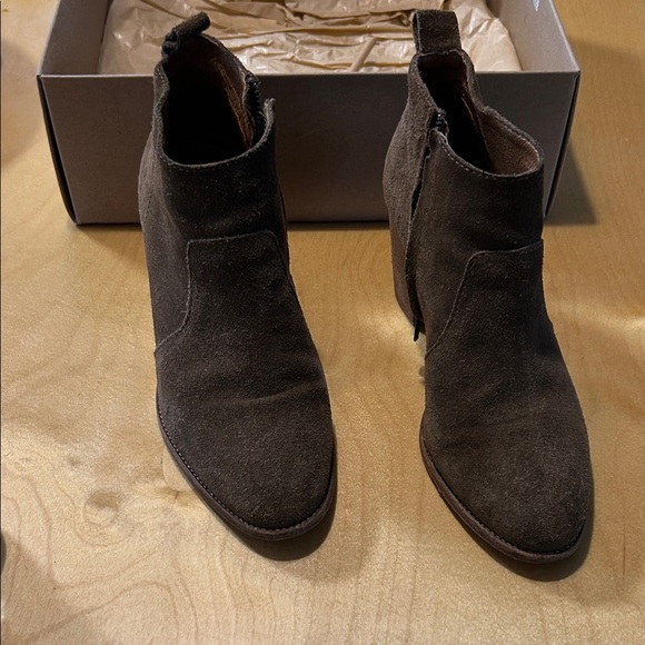 Madewell Brown Suede Ankle Boots - Picture 6 of 6